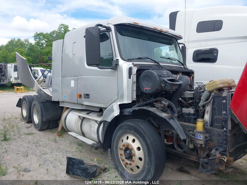2006 VOLVO VN VNL