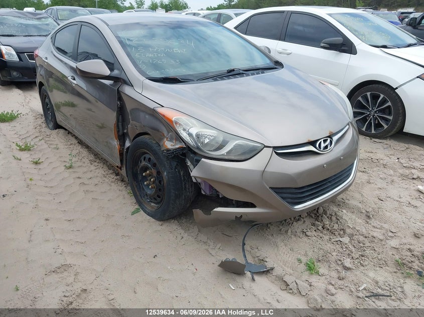2013 HYUNDAI ELANTRA