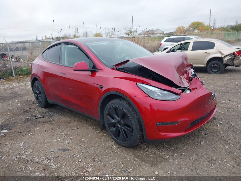 2024 TESLA MODEL Y LONG RANGE