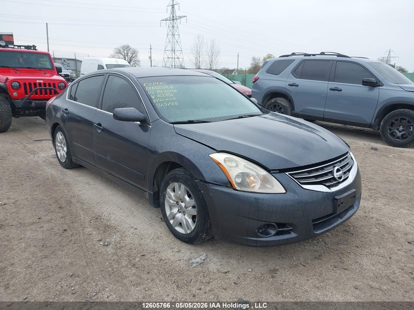 2010 NISSAN Altima S