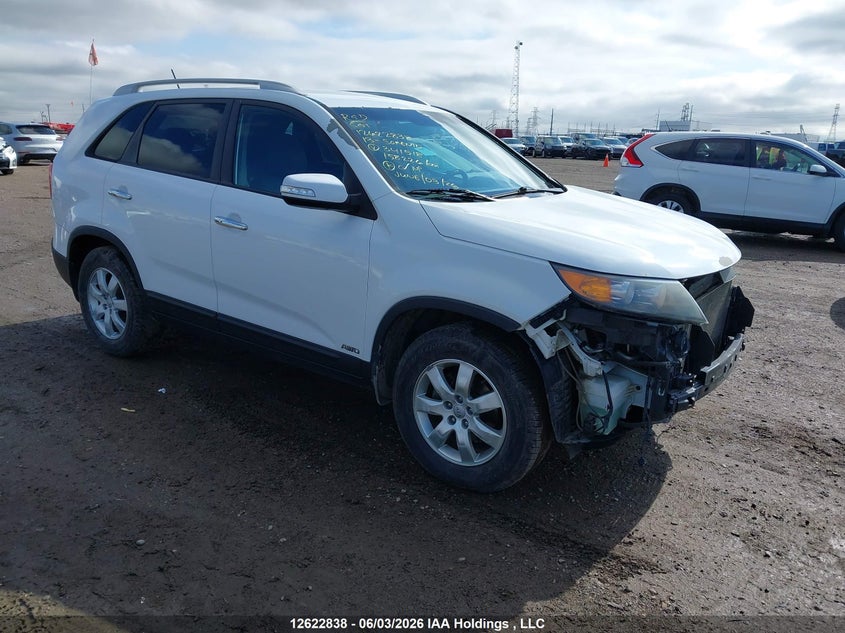 2013 KIA SORENTO LX V6