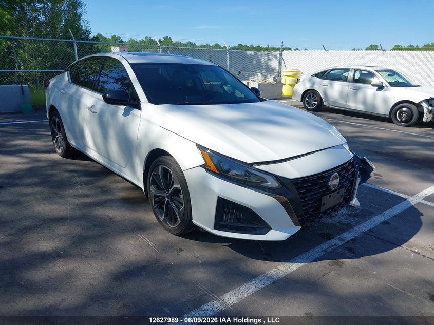 2023 NISSAN ALTIMA SR