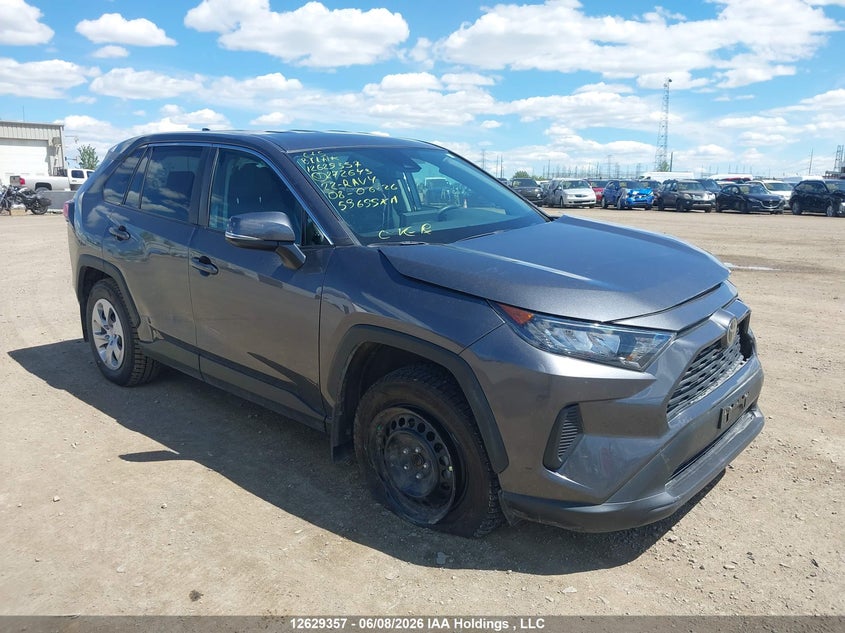 2022 TOYOTA RAV4 LE