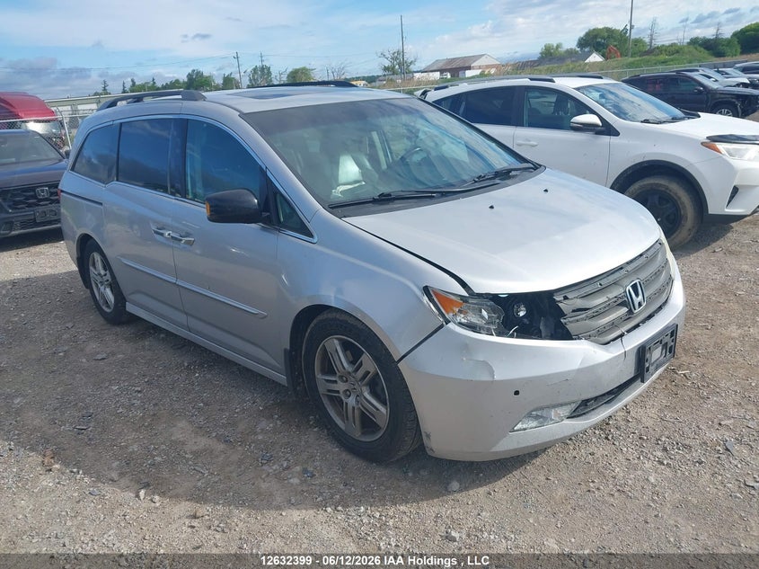 2011 HONDA ODYSSEY TOURING