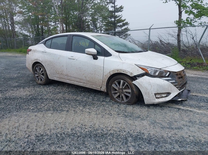 2025 NISSAN VERSA SV