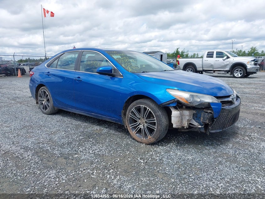 2016 TOYOTA CAMRY XSE