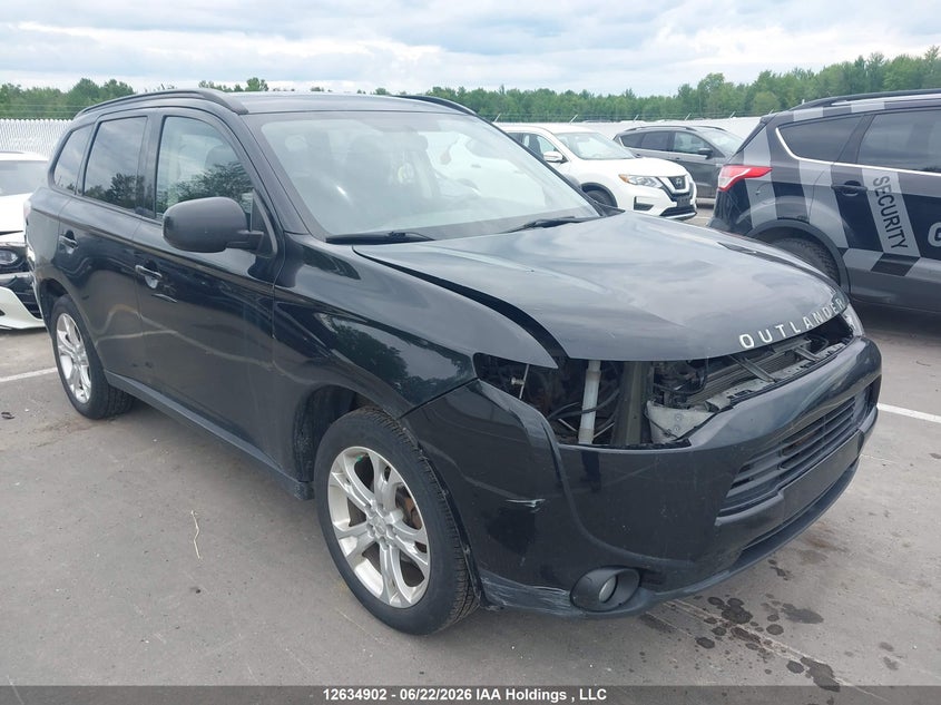 2014 MITSUBISHI OUTLANDER ES