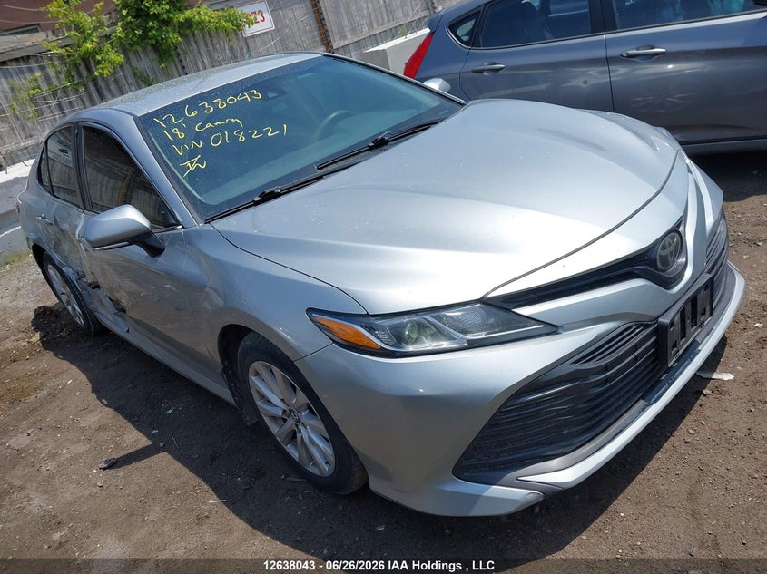 2018 TOYOTA CAMRY LE