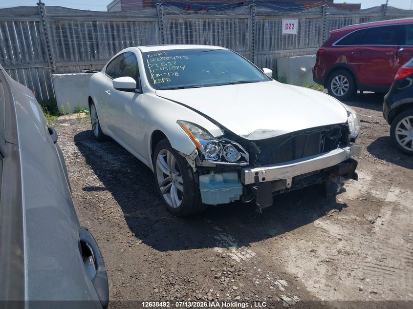 2009 INFINITI G37