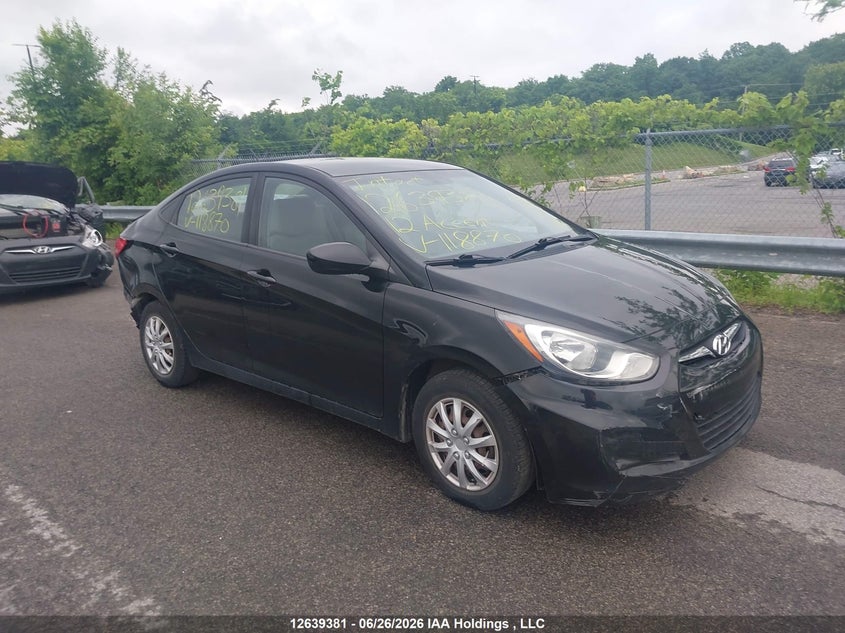 2012 HYUNDAI ACCENT GL
