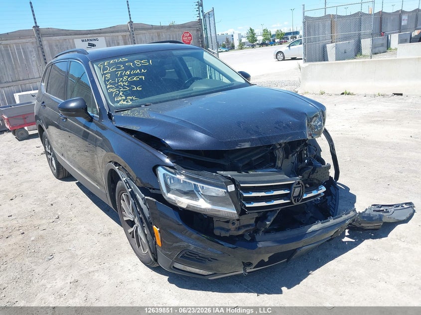 2018 VOLKSWAGEN TIGUAN SE/SEL
