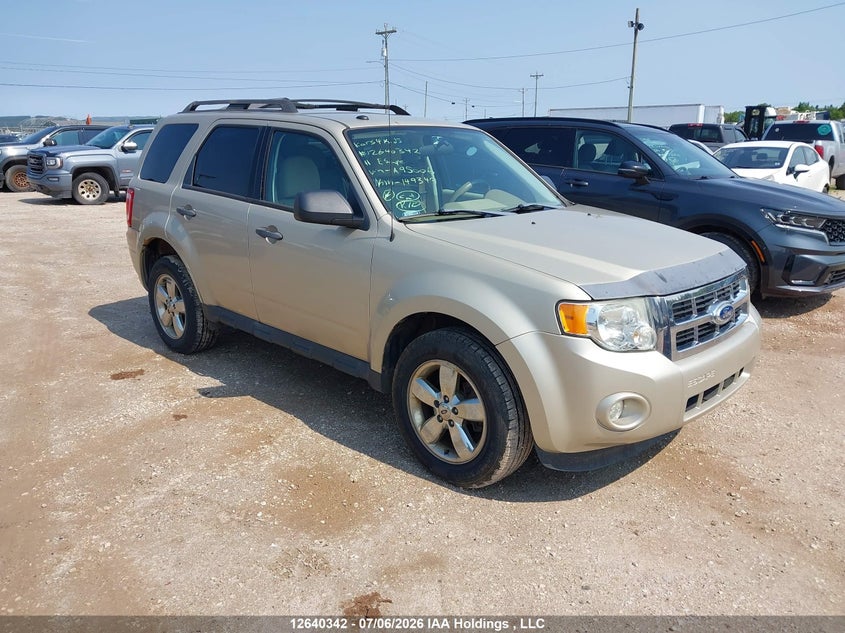 2011 FORD ESCAPE