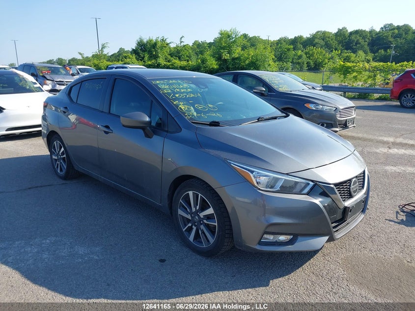 2022 NISSAN VERSA SV