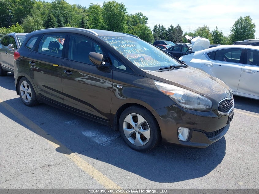 2014 KIA RONDO