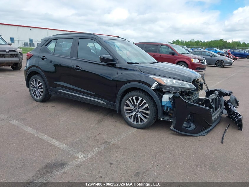 2024 NISSAN KICKS SR