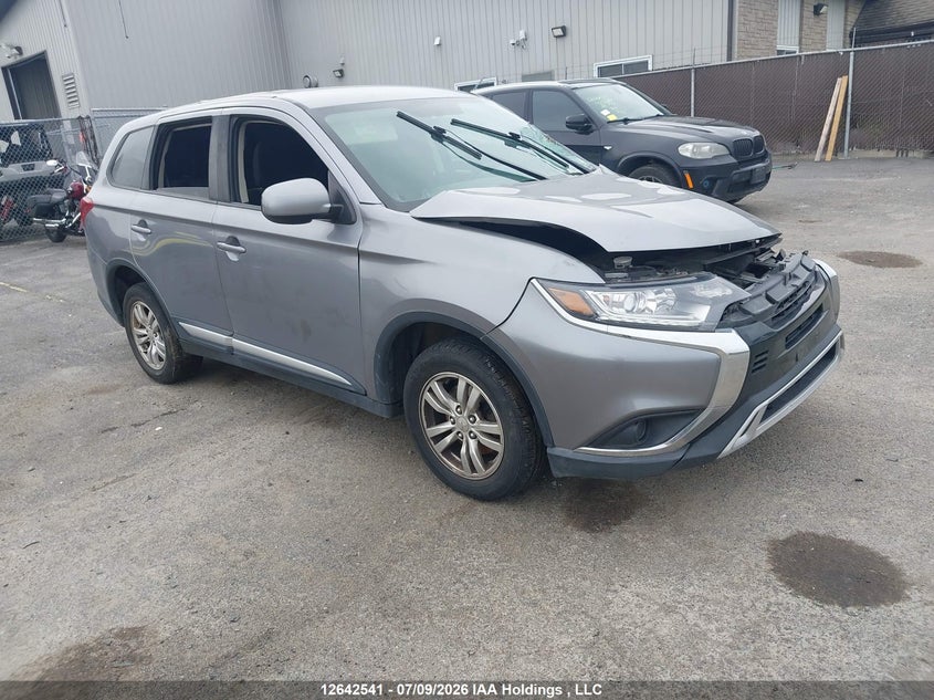 2019 MITSUBISHI outlander