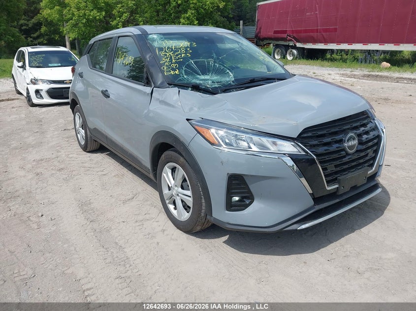 2024 NISSAN KICKS S
