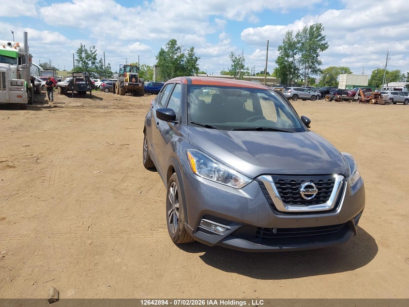 2019 NISSAN KICKS