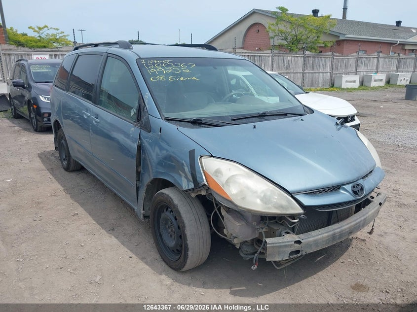 2008 TOYOTA SIENNA