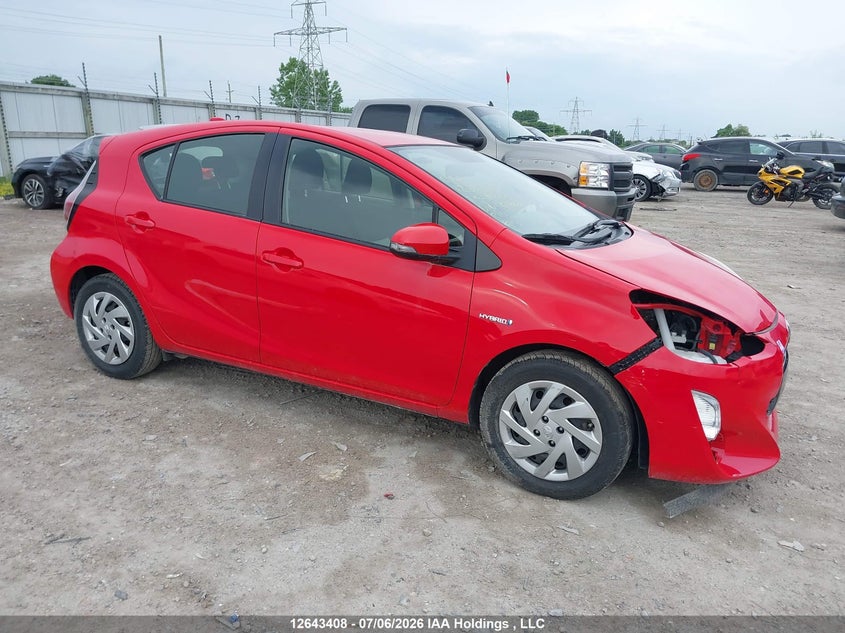 2015 TOYOTA Prius c