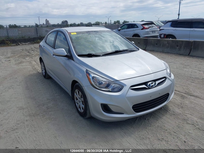 2012 HYUNDAI ACCENT GL