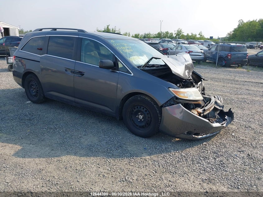 2013 HONDA ODYSSEY LX
