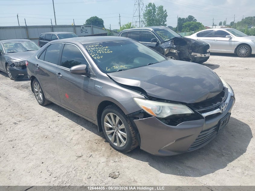 2015 TOYOTA CAMRY HYBRID/LE/XLE/SE