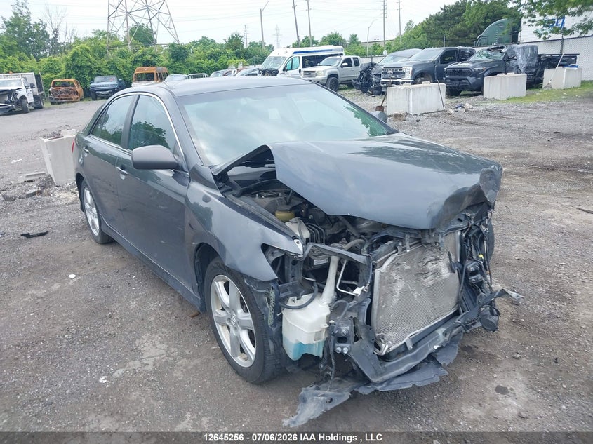 2009 TOYOTA CAMRY SE