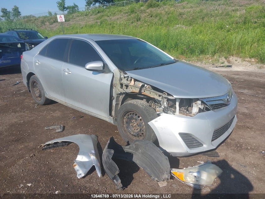 2012 TOYOTA CAMRY LE