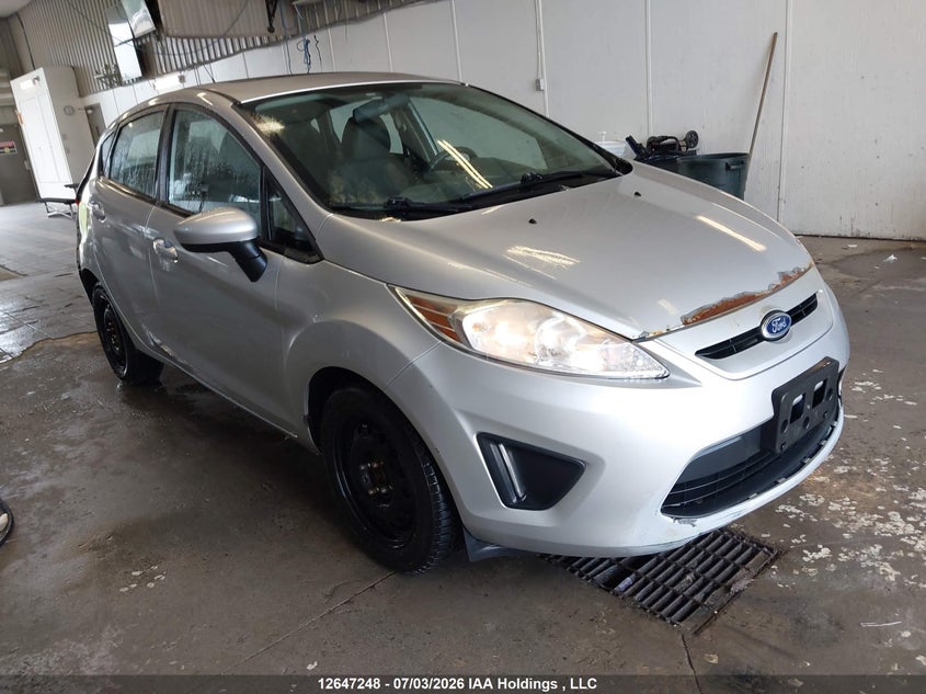 2013 FORD FIESTA SE