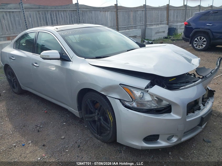2013 NISSAN MAXIMA SV