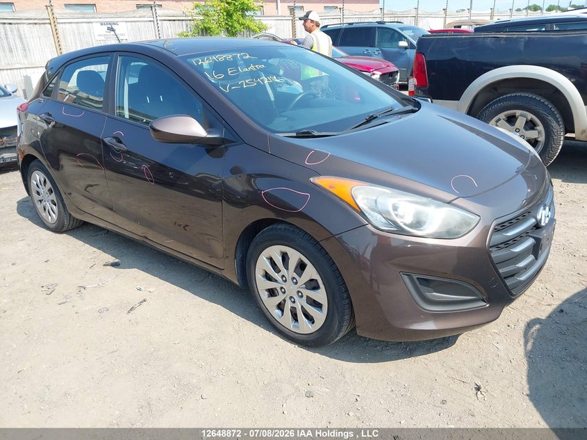 2016 HYUNDAI ELANTRA