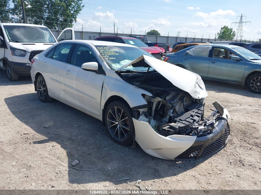 2015 TOYOTA CAMRY