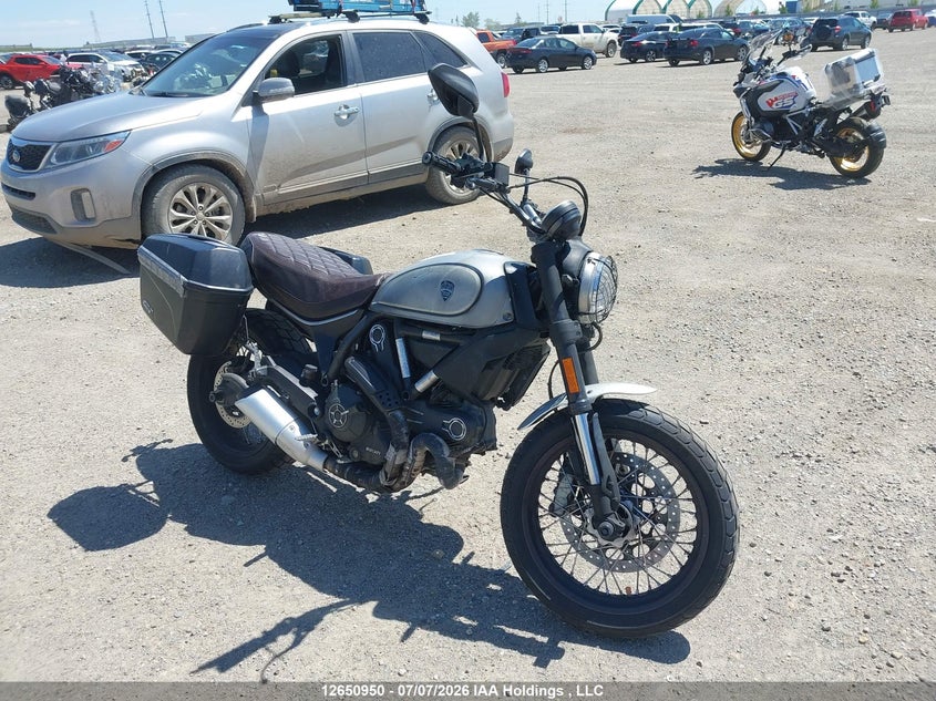 2015 DUCATI SCRAMBLER 800
