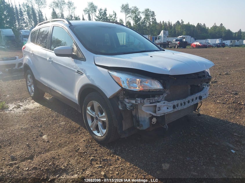 2016 FORD ESCAPE SE