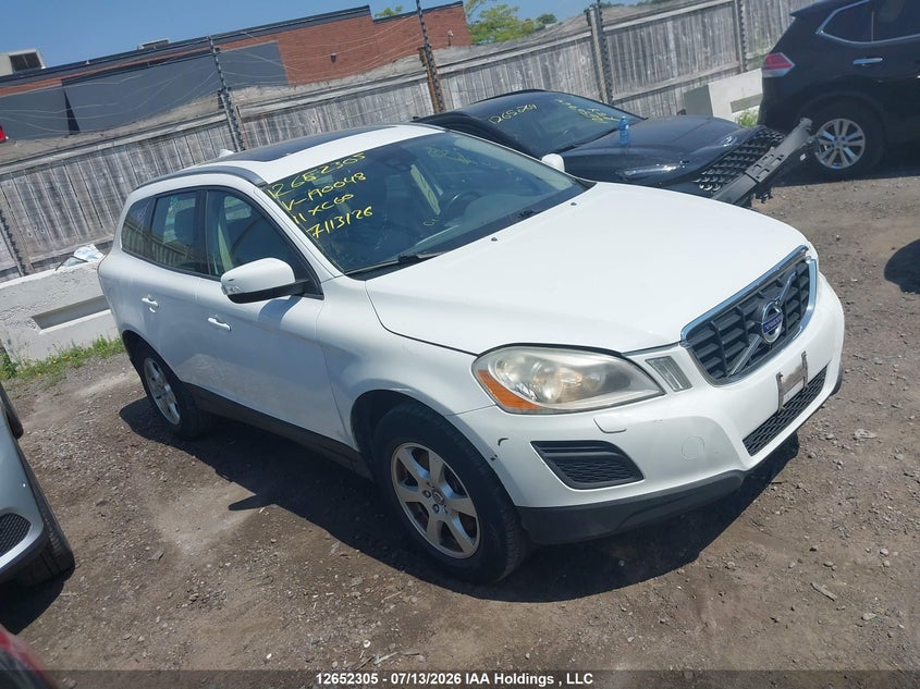 2011 VOLVO XC60