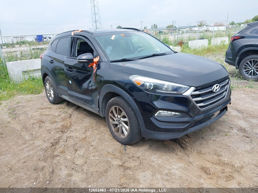 2017 HYUNDAI TUCSON SE