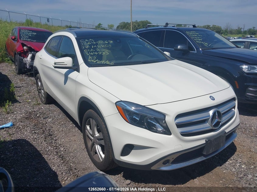 2017 MERCEDES BENZ GLA 250 4MATIC