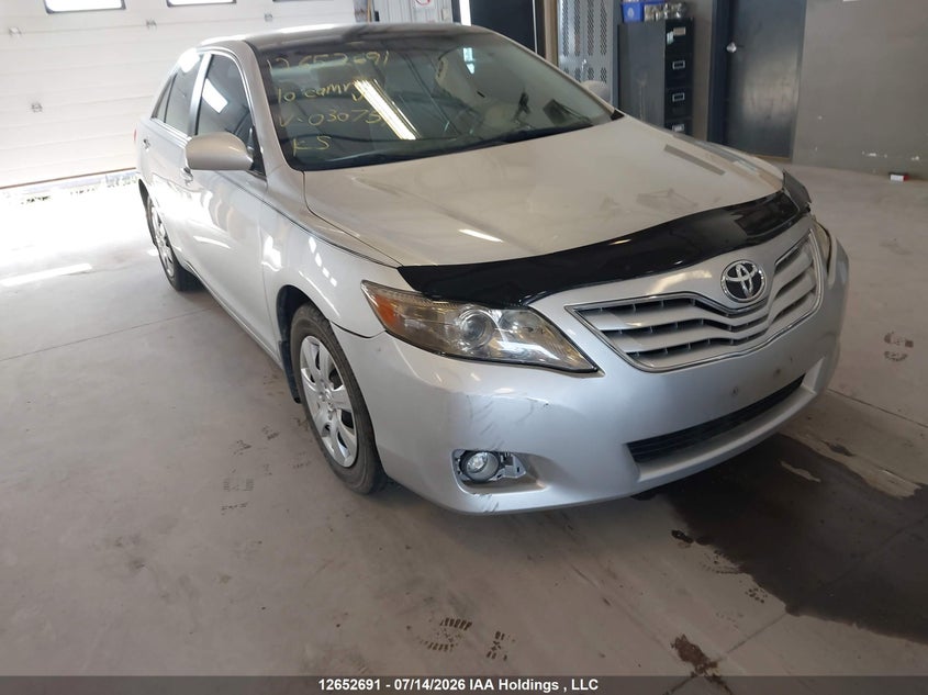 2010 TOYOTA CAMRY SE/LE/XLE