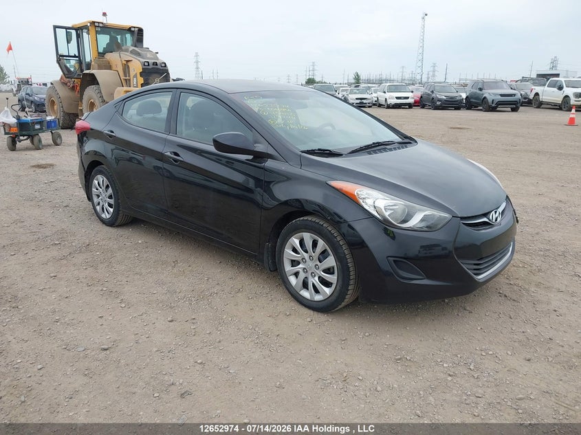 2013 HYUNDAI ELANTRA GL