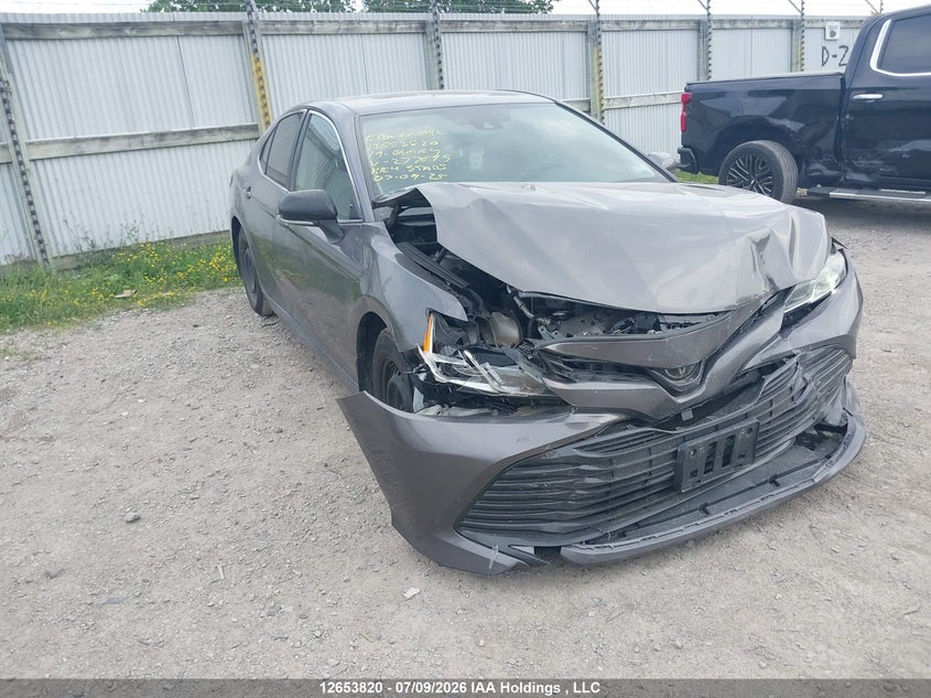 2019 TOYOTA CAMRY