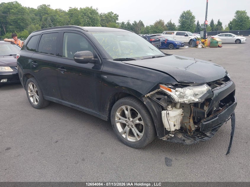 2014 MITSUBISHI OUTLANDER SE