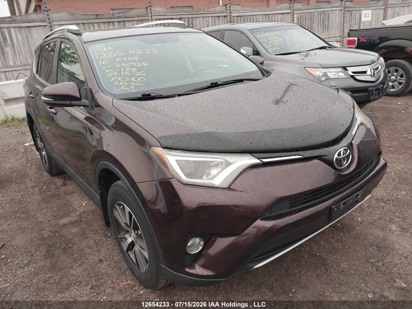 2016 TOYOTA RAV4 XLE