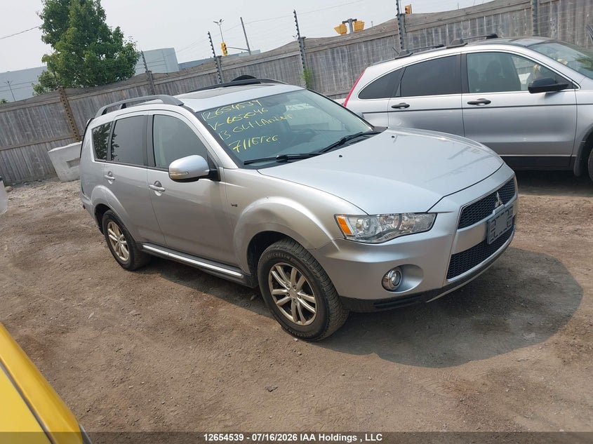 2013 MITSUBISHI OUTLANDER XLS