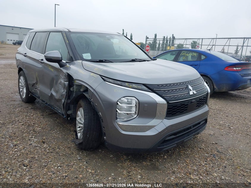 2022 MITSUBISHI OUTLANDER ES