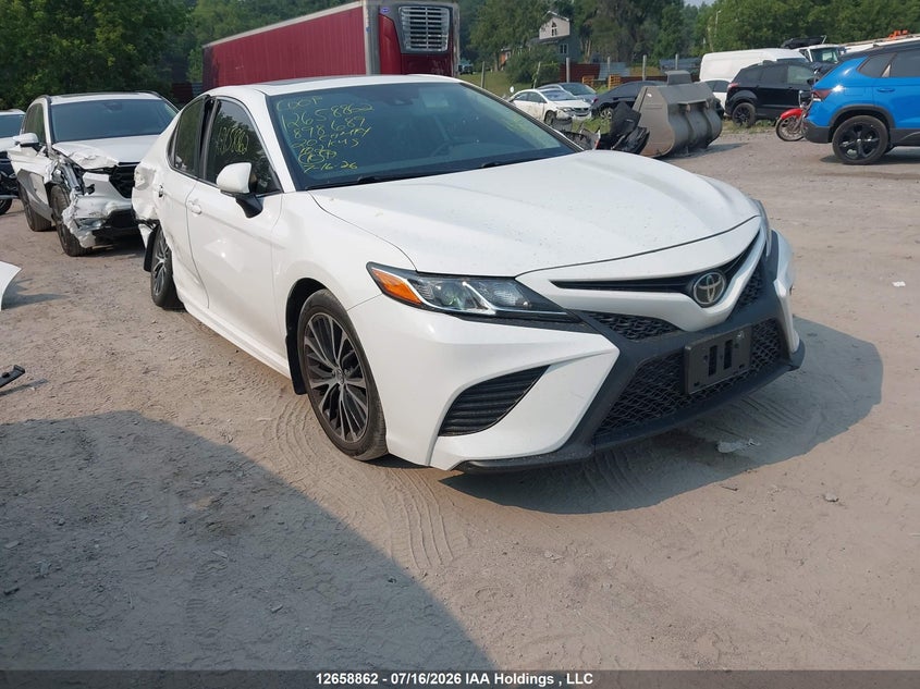 2020 TOYOTA CAMRY SE