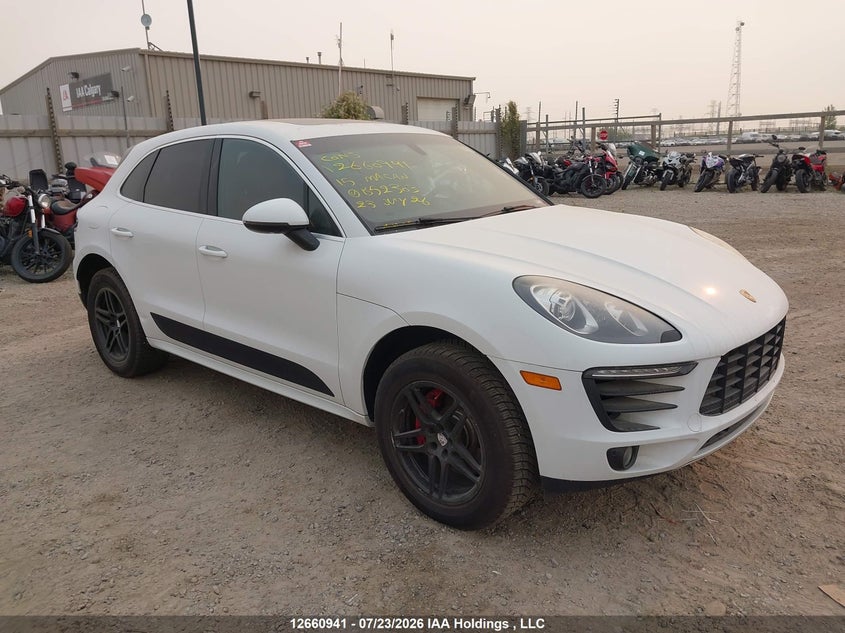 2015 PORSCHE MACAN S