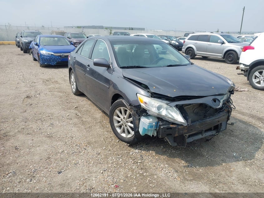 2011 TOYOTA CAMRY