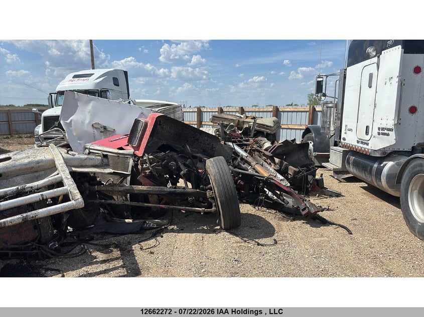2004 KENWORTH CONSTRUCTION W900