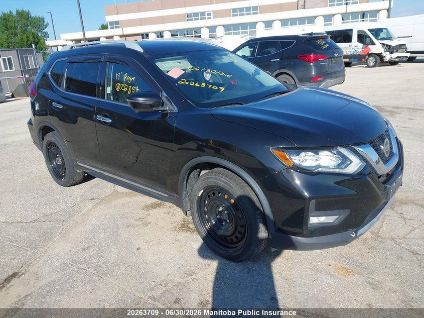 2019 NISSAN ROGUE SL